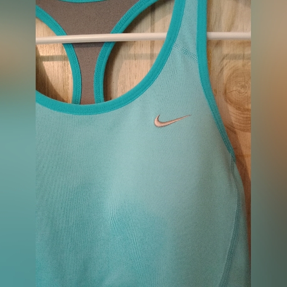 2 Nike dri-fit tank tops. Small w/ built in support bras. - Picture 3 of 16